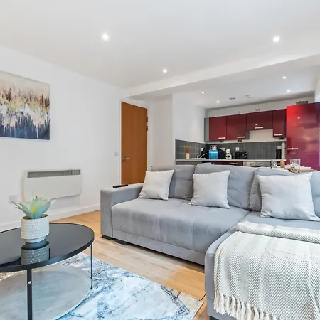 2br Centre Flat - Juliette Balcony - Sleeps 6