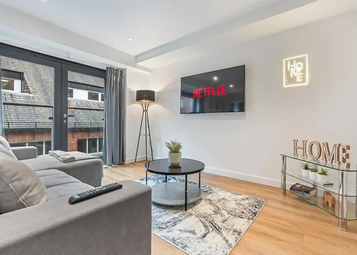 2br Centre Flat - Juliette Balcony - Sleeps 6 *