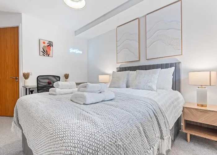 2br Centre Flat - Juliette Balcony - Sleeps 6 Appartement *