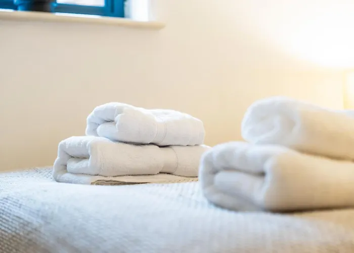 Appartement 2br Centre Flat - Juliette Balcony - Sleeps 6 *