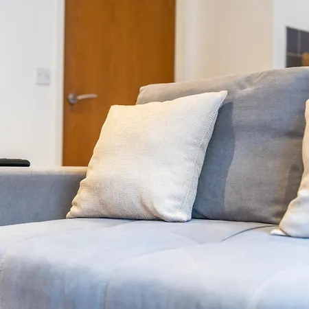 2br Centre Flat - Juliette Balcony - Sleeps 6 Апартаменти Лідс