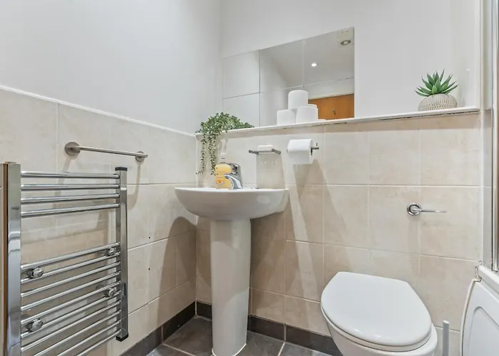 2br Centre Flat - Juliette Balcony - Sleeps 6 * Лідс