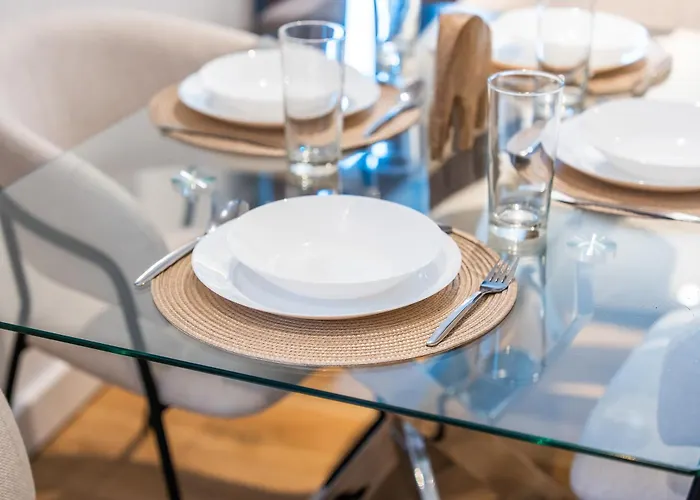 2br Centre Flat - Juliette Balcony - Sleeps 6 Апартаменти *